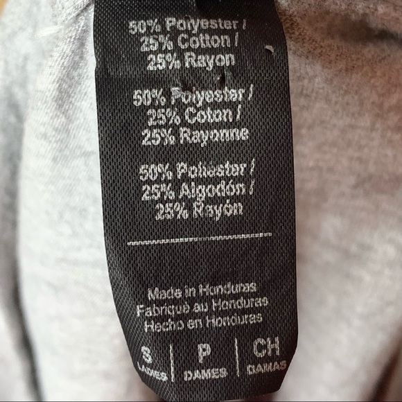 Anvil Notorious RBG Graphic V-Neck T-Shirt - Picture 11 of 11